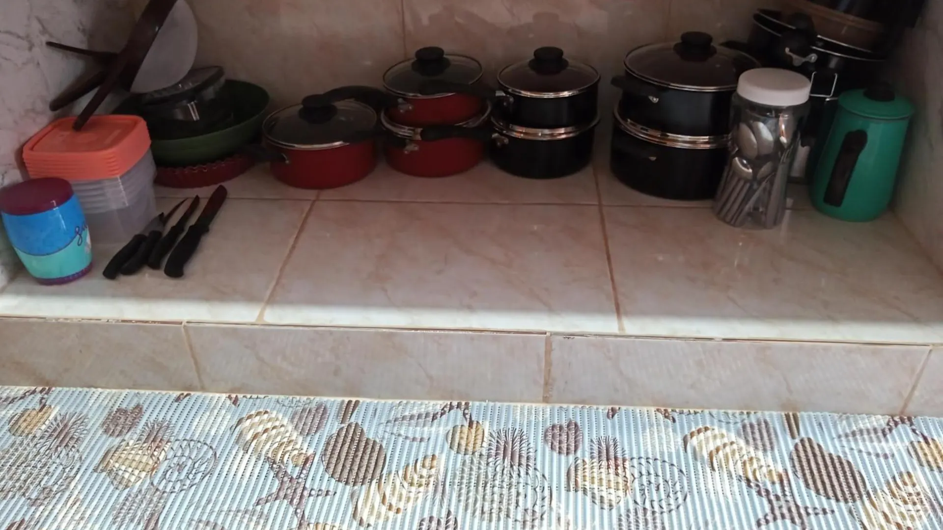 Apartamento Kit Net A 600 Metros Do Mar Em Bombinhas 0*,  Brasil